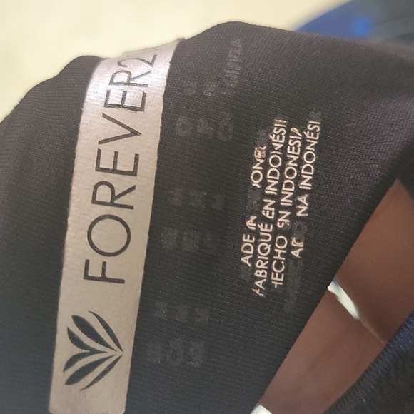 Forever21 medium sky sports bra - Picture 3 of 3